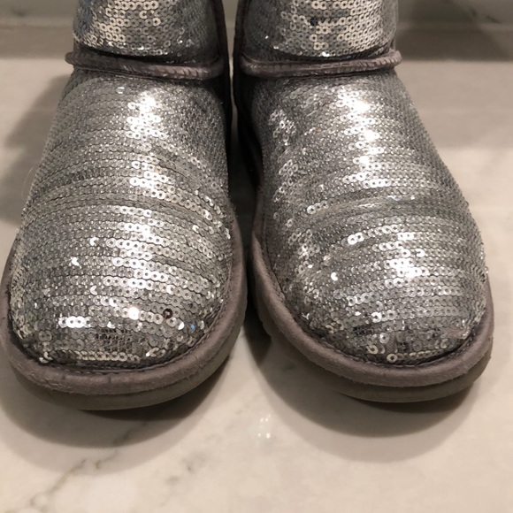 Sparkling UGG boots with sequence - Picture 6 of 11